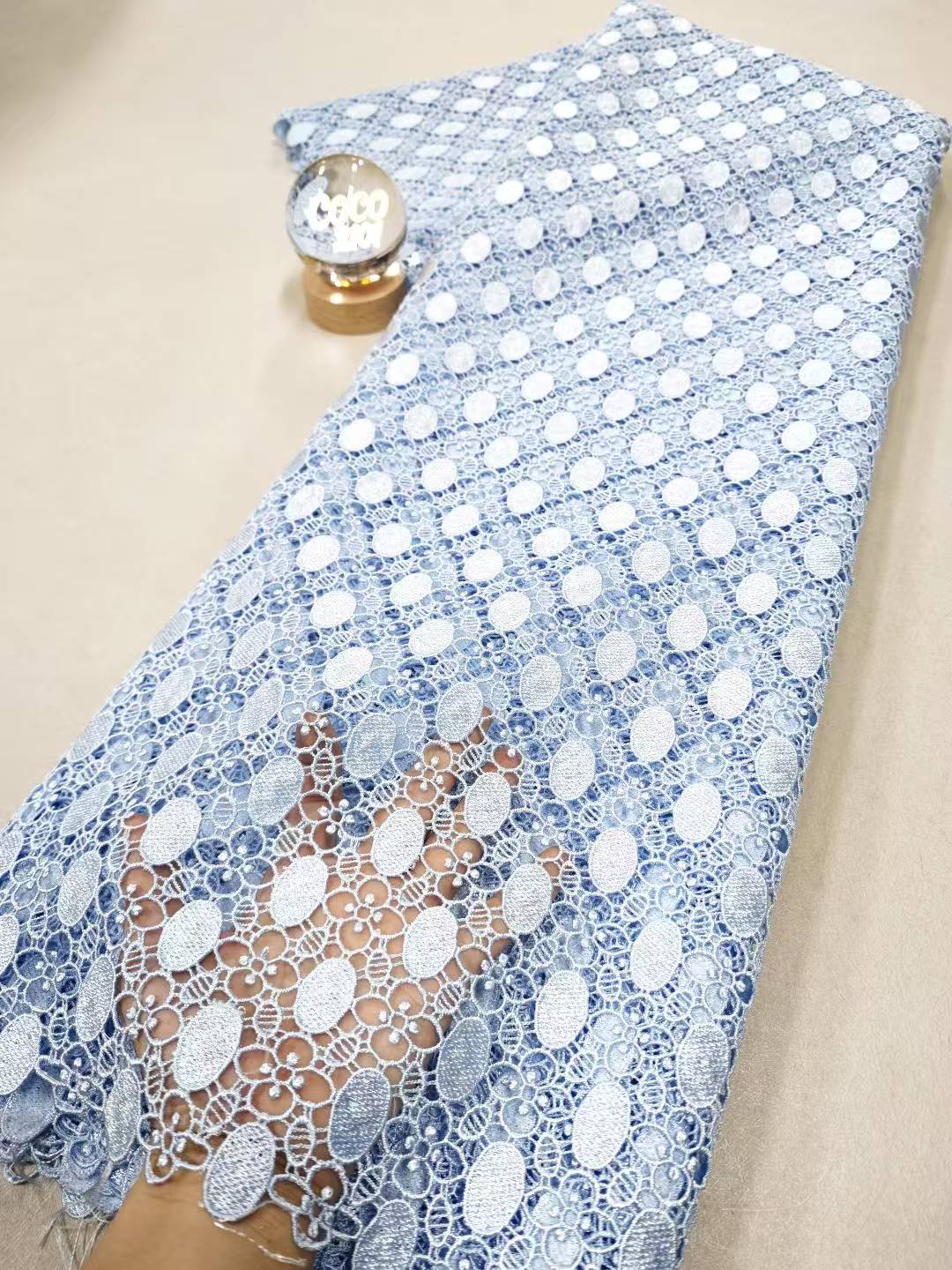 Tessuto in Pizzo Ricamato con  - Glitter Tablecloth recensione e prezzo